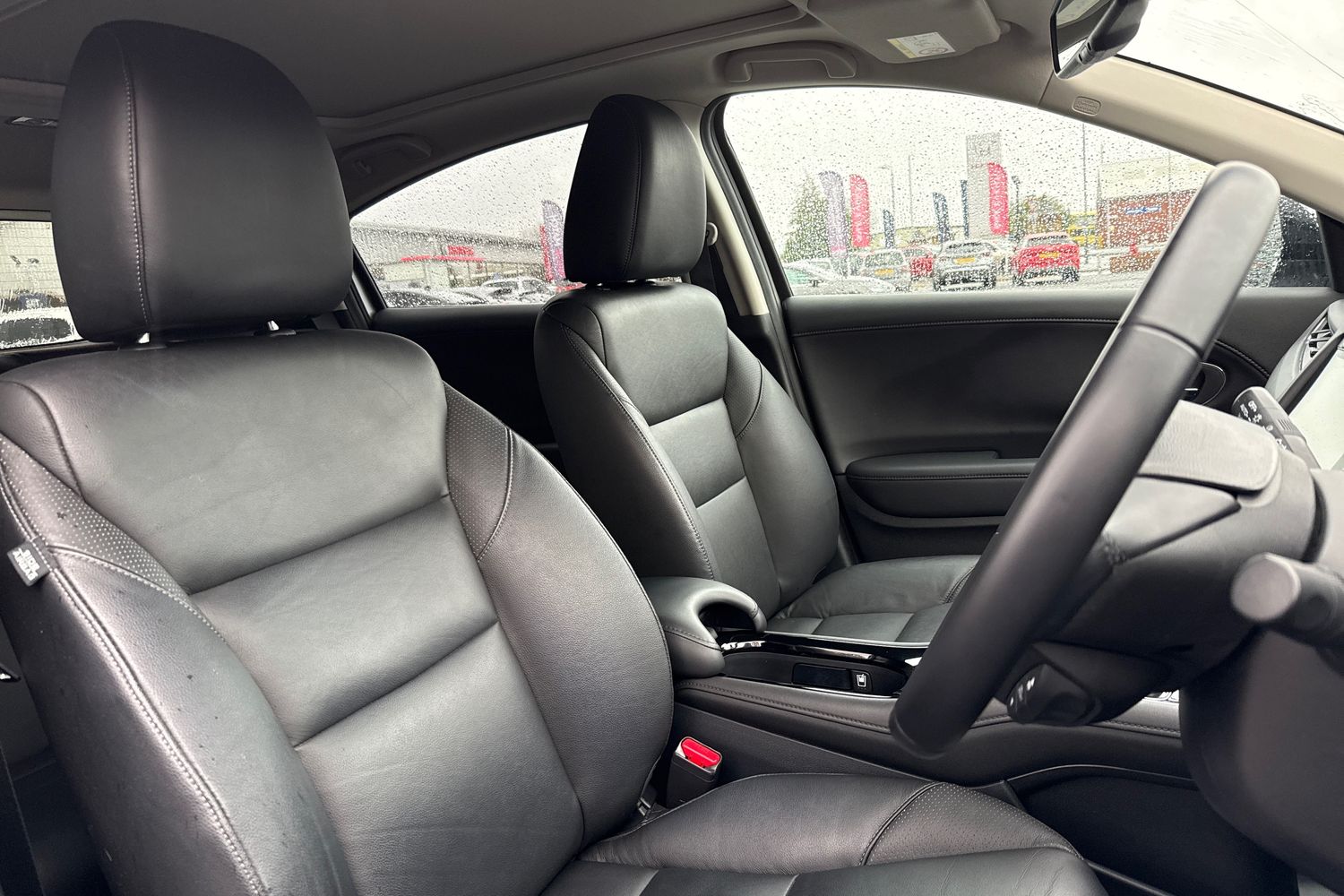 Used Honda HR-V 2017 for sale - 76564728: Photo 24