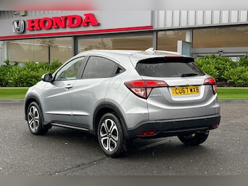 Used Honda HR-V 2017 for sale - 76564728: Photo