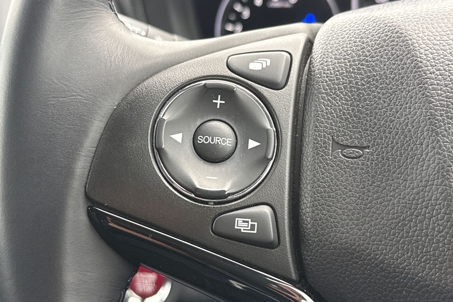 Used Honda HR-V 2017 for sale - 76564728: Photo 35