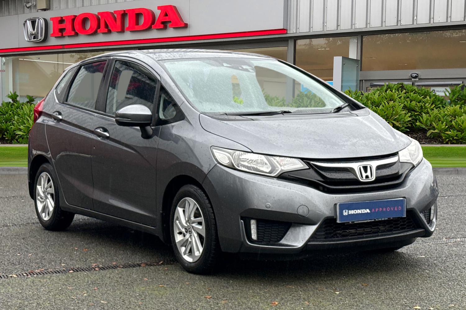 Used Honda Jazz 2017 for sale - 76820075: Photo 1