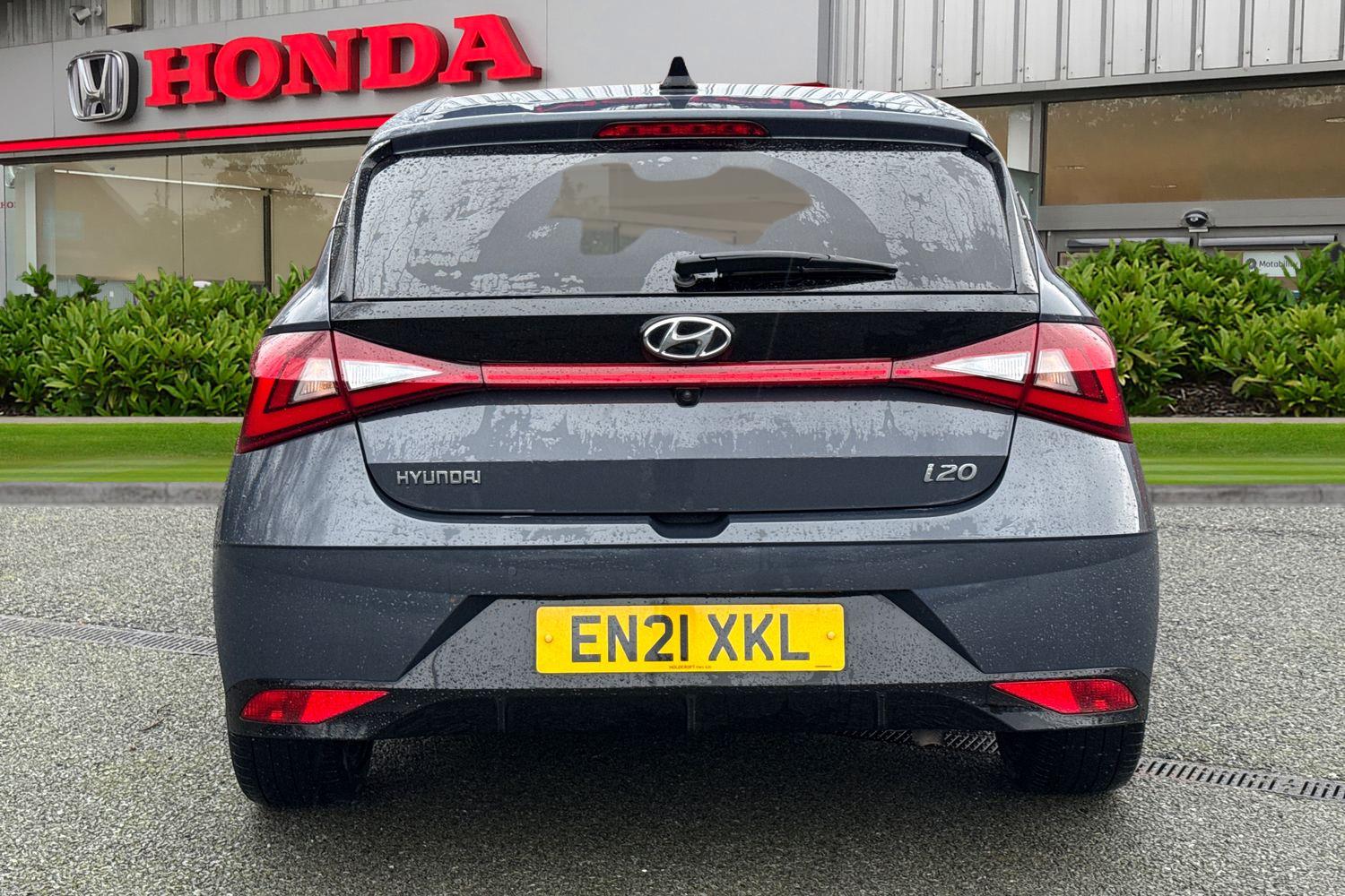 Used Hyundai i20 2021 for sale - 77287064: Photo 8
