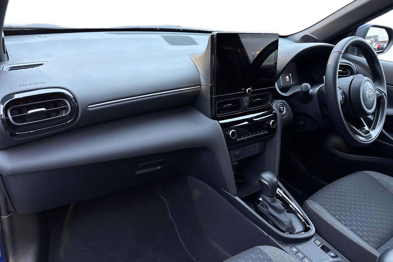 Used Toyota Yaris Cross 2024 for sale - 77152469: Photo 16