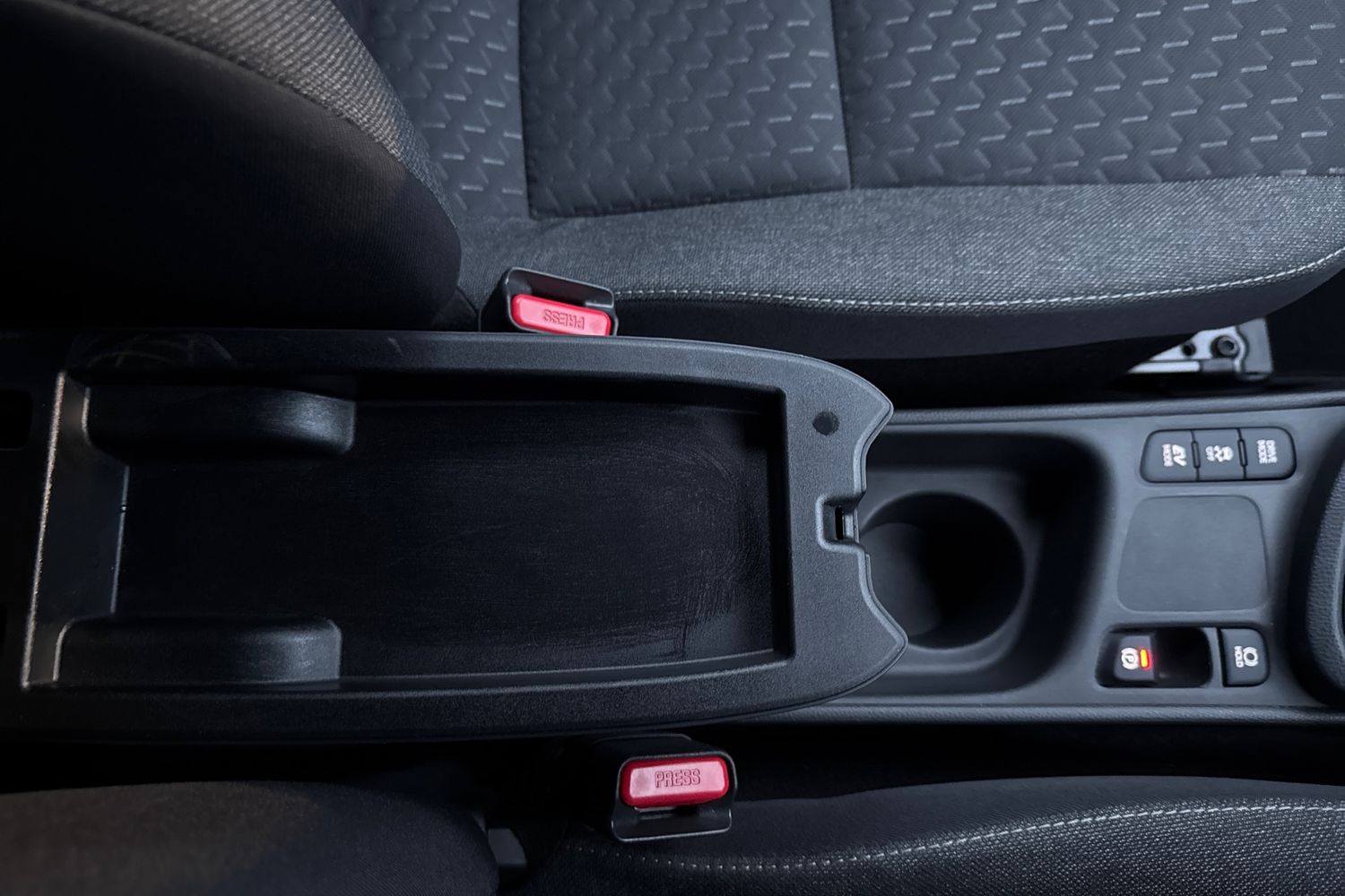 Used Toyota Yaris Cross 2024 for sale - 77152469: Photo 41