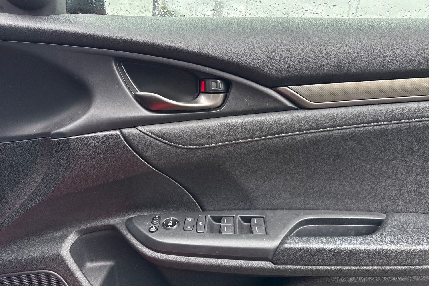 Used Honda Civic 2017 for sale - 76469314: Photo 23