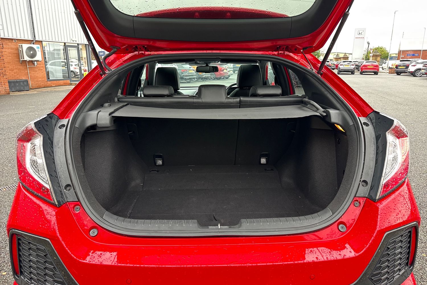 Used Honda Civic 2017 for sale - 76469314: Photo 9