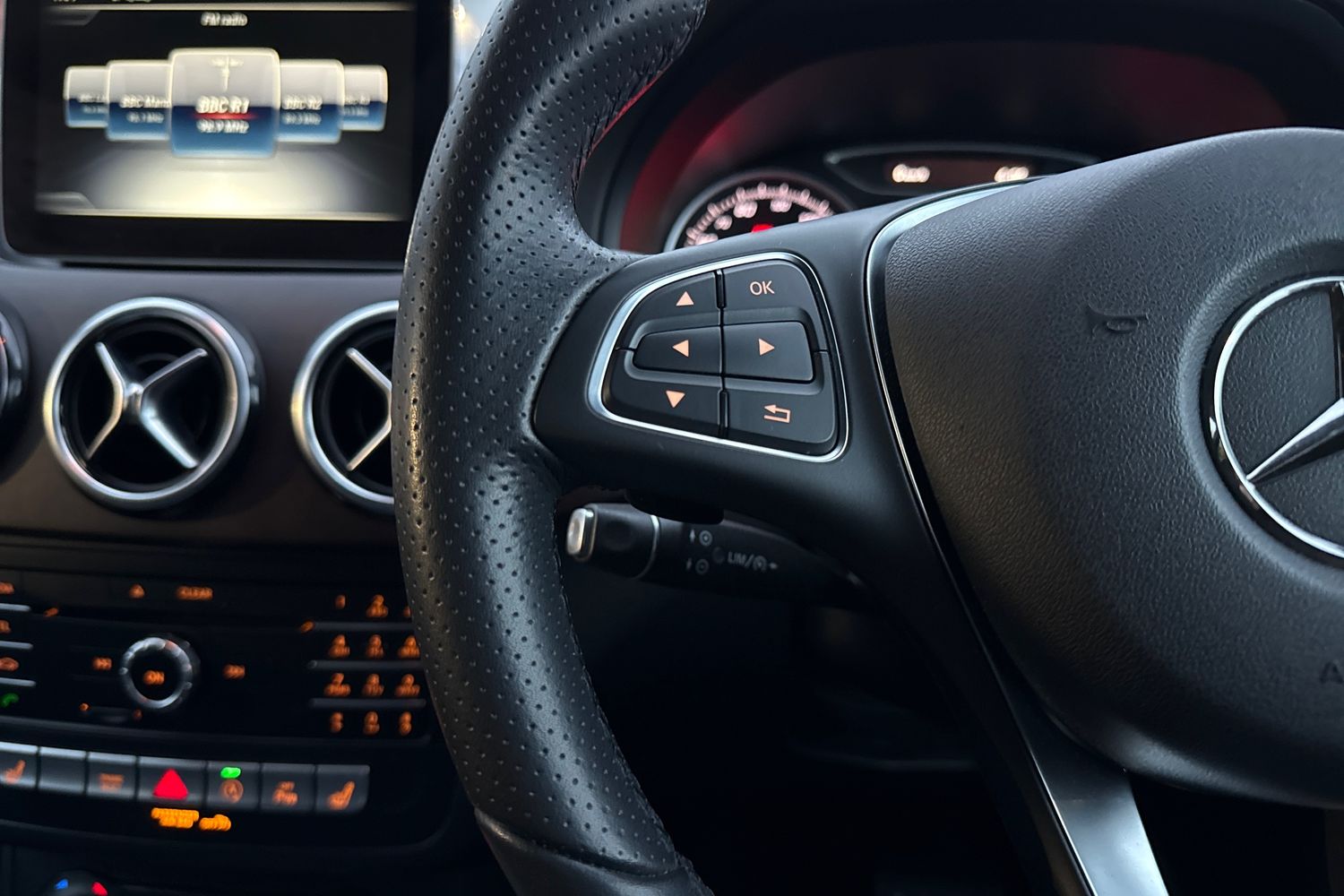 Used Mercedes-Benz B Class 2018 for sale - 76481110: Photo 31