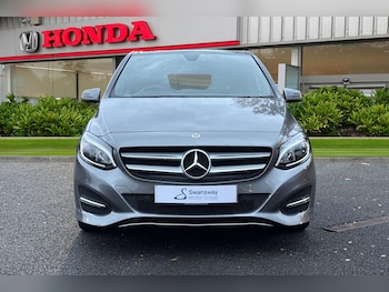 Used Mercedes-Benz B Class 2018 for sale - 76481110: Photo