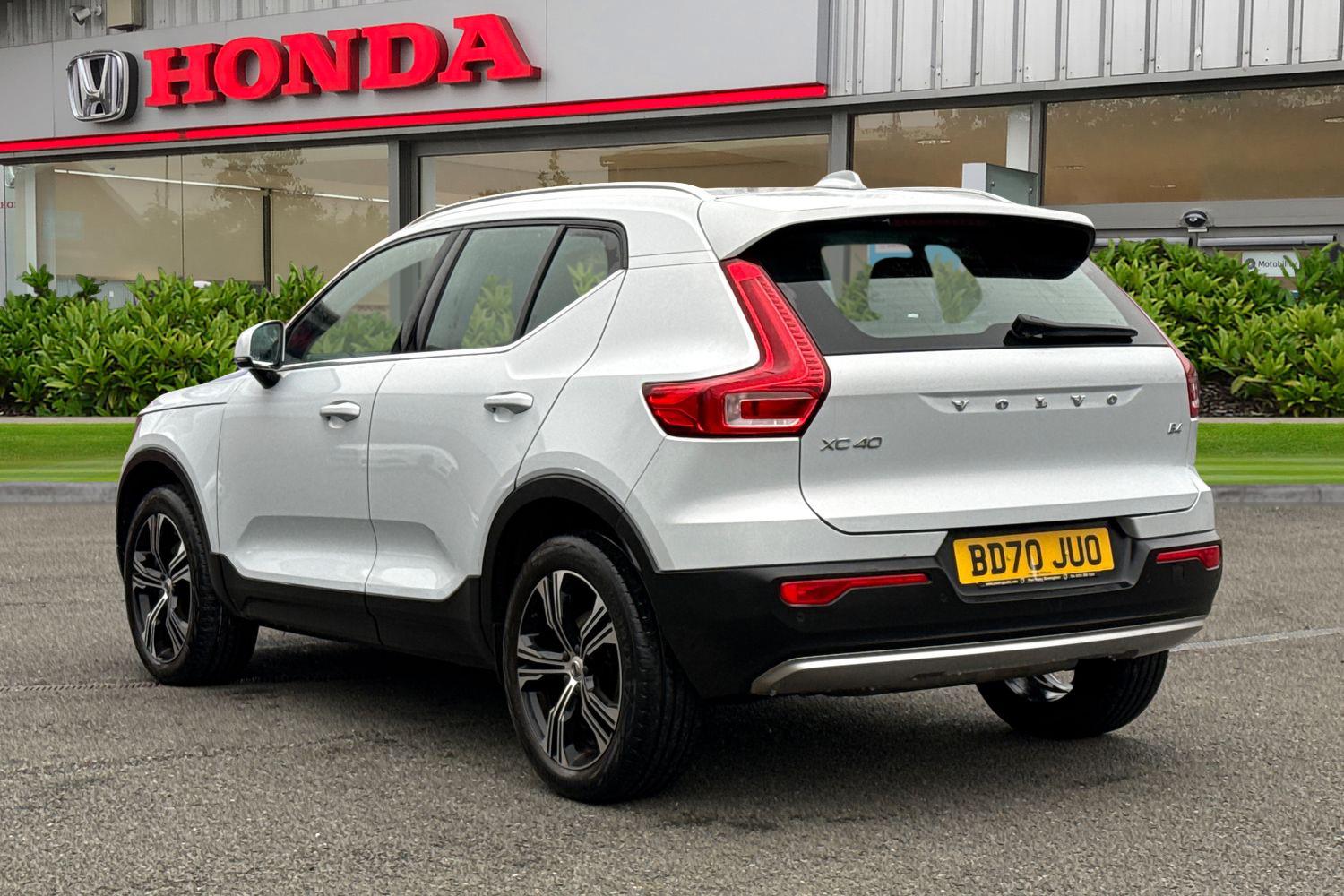 Used Volvo XC40 2021 for sale - 77451068: Photo 2