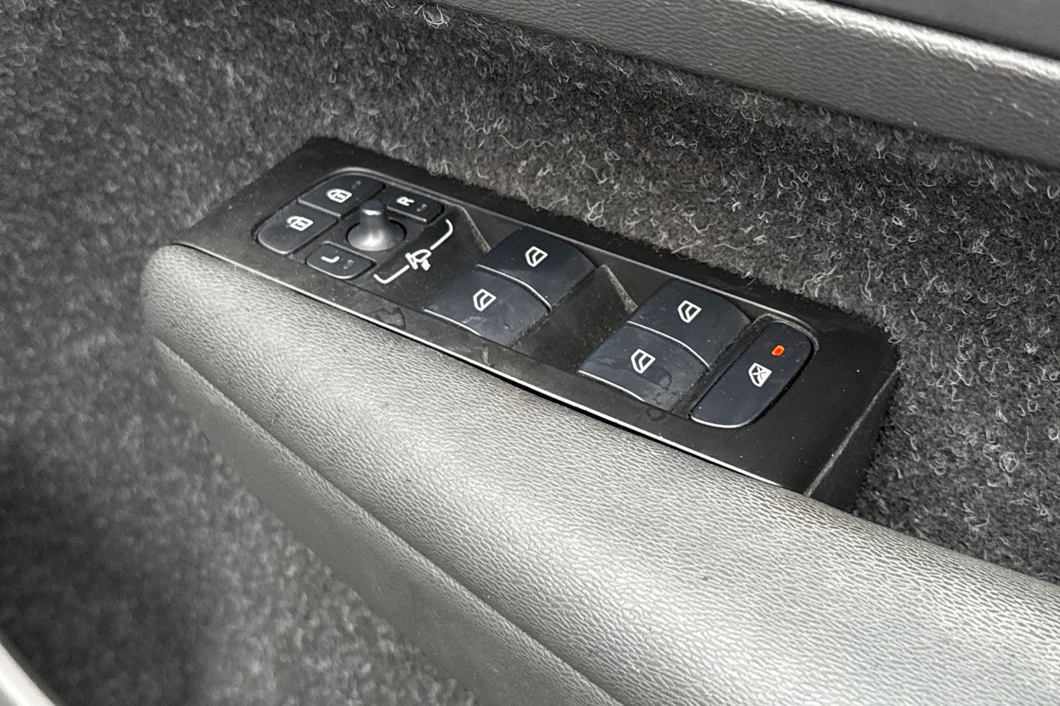 Used Volvo XC40 2021 for sale - 77451068: Photo 23