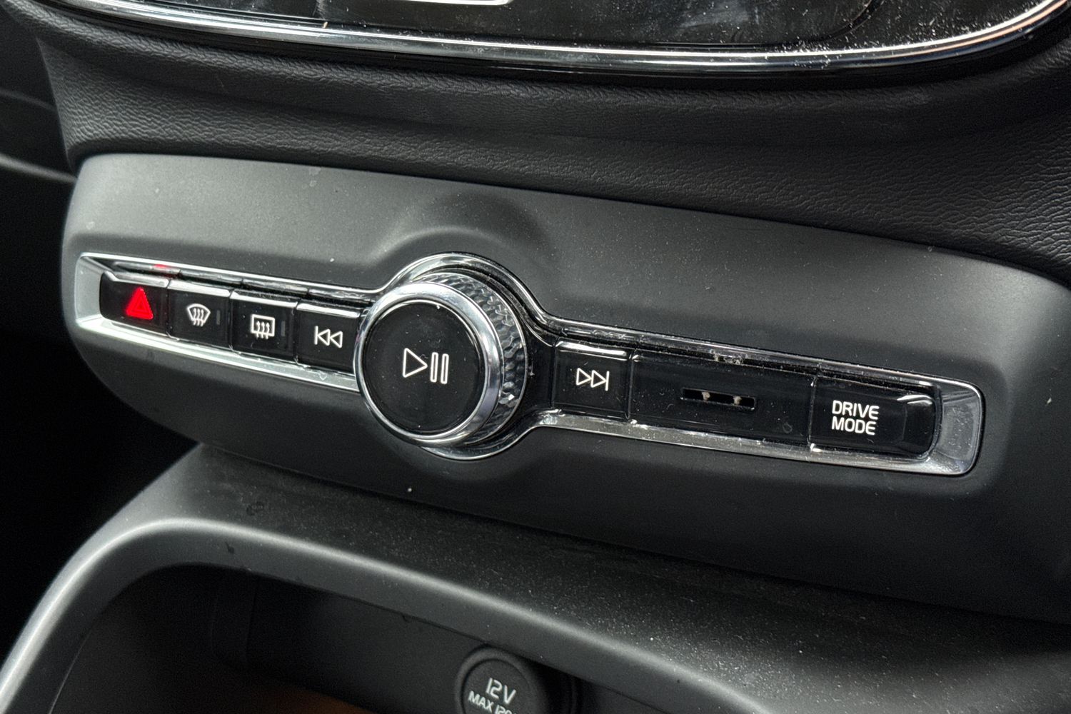 Used Volvo XC40 2021 for sale - 77451068: Photo 42