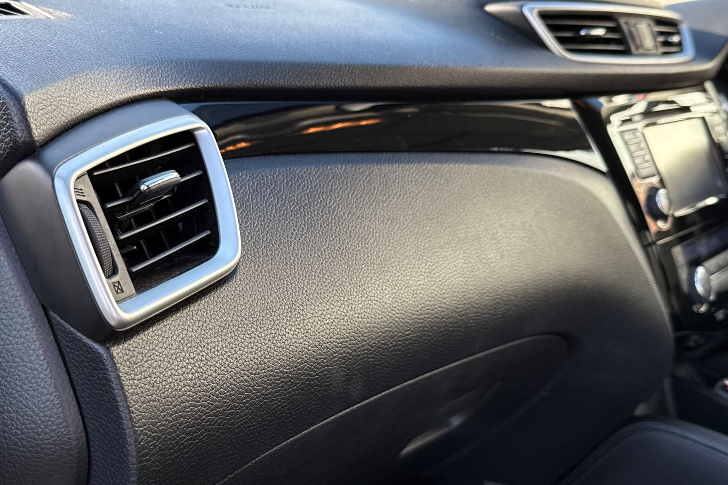 Used Nissan Qashqai 2016 for sale - 77480752: Photo 32