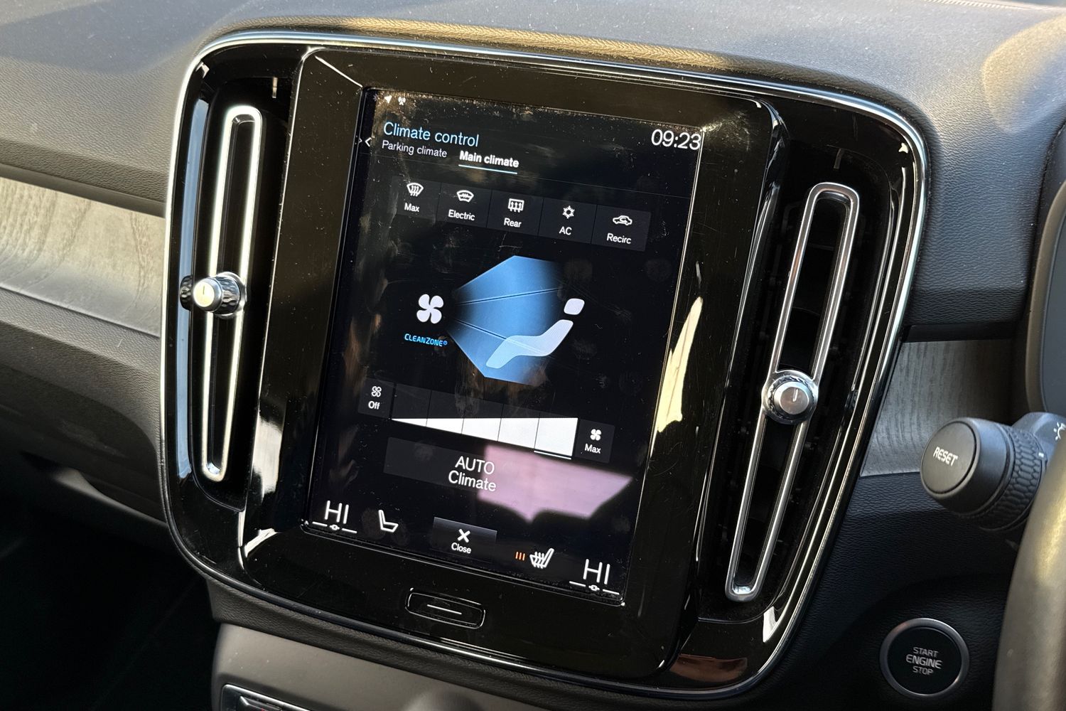 Used Volvo XC40 2021 for sale - 76863279: Photo 21