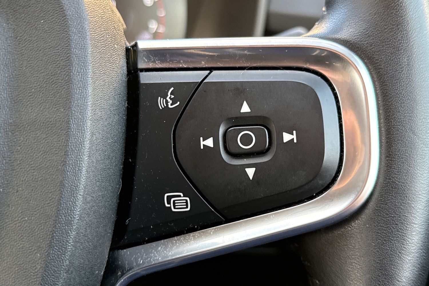 Used Volvo XC40 2021 for sale - 76863279: Photo 40