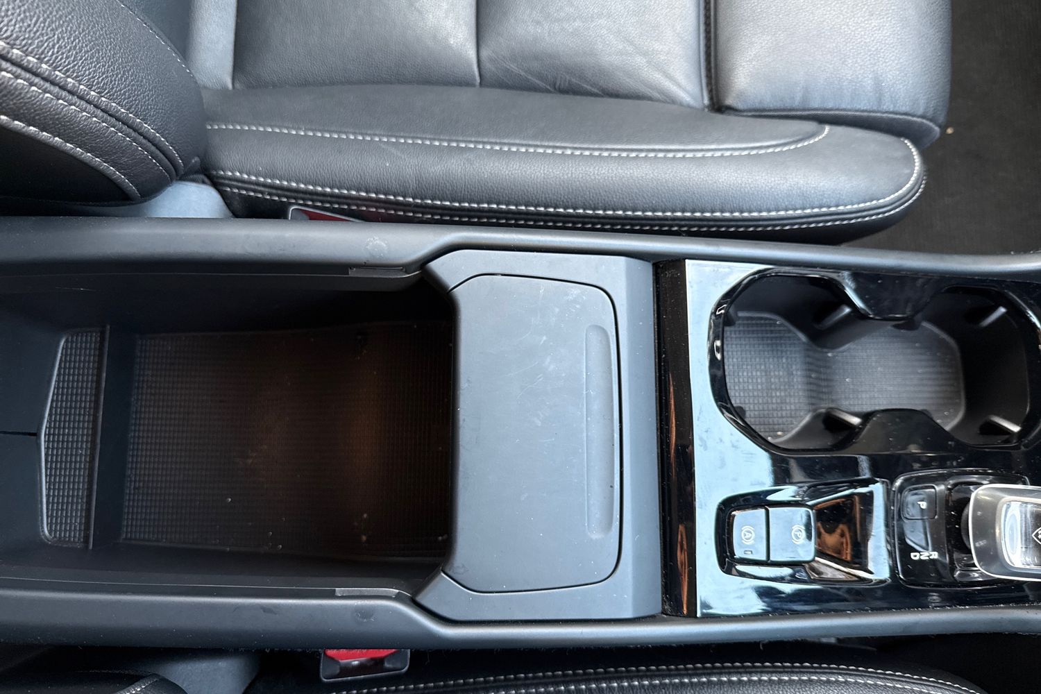 Used Volvo XC40 2021 for sale - 76863279: Photo 43