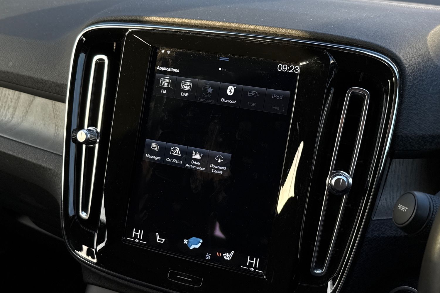 Used Volvo XC40 2021 for sale - 76863279: Photo 47