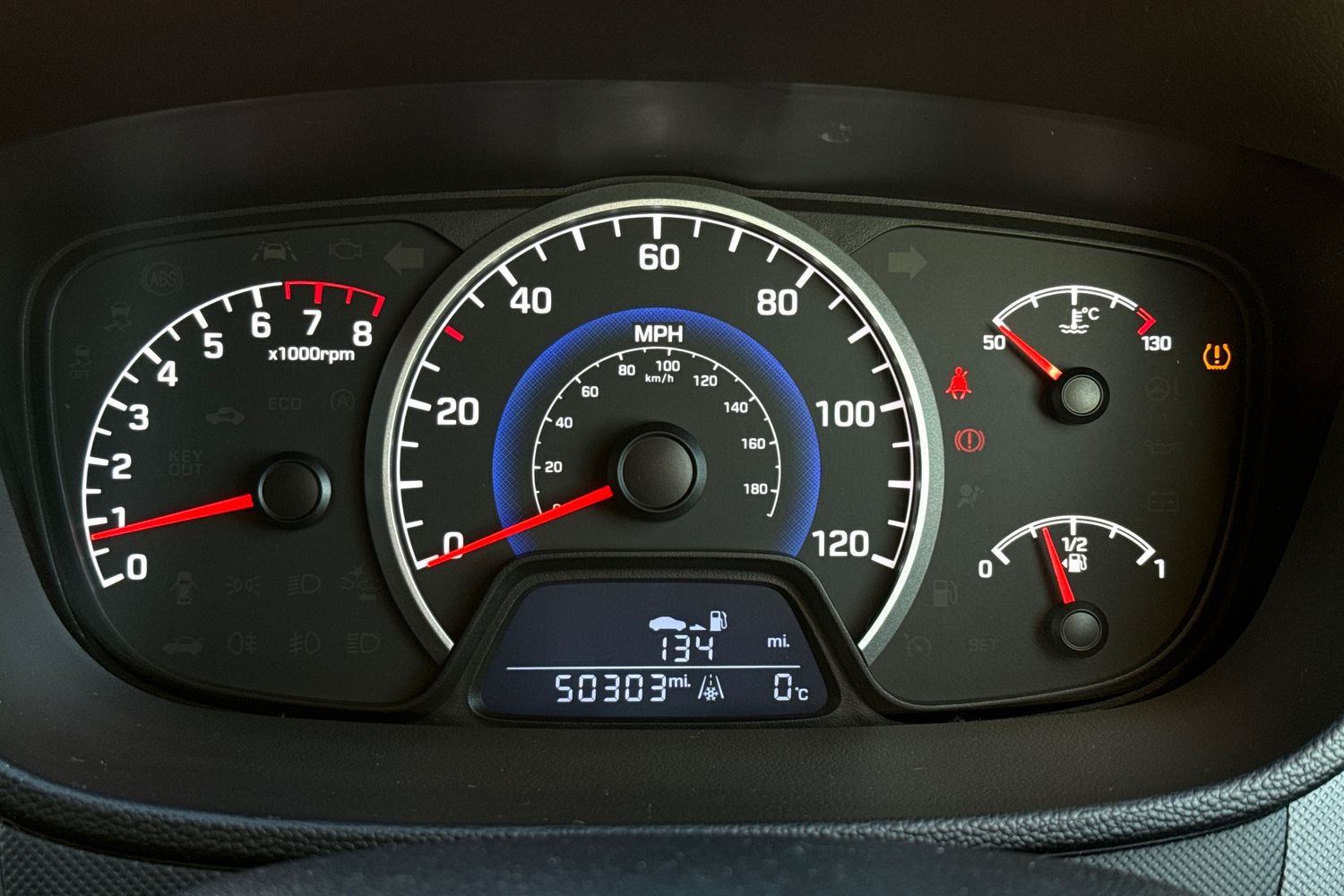 Used Hyundai i10 2018 for sale - 77088630: Photo 18