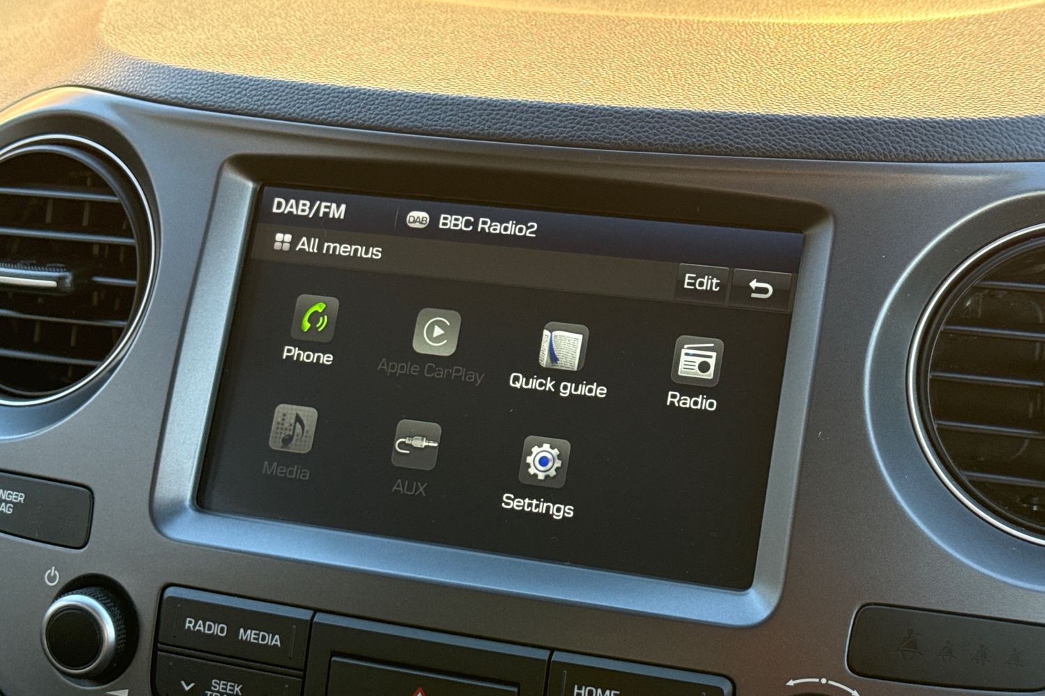 Used Hyundai i10 2018 for sale - 77088630: Photo 19