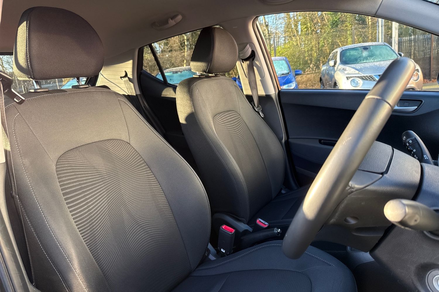 Used Hyundai i10 2018 for sale - 77088630: Photo 23