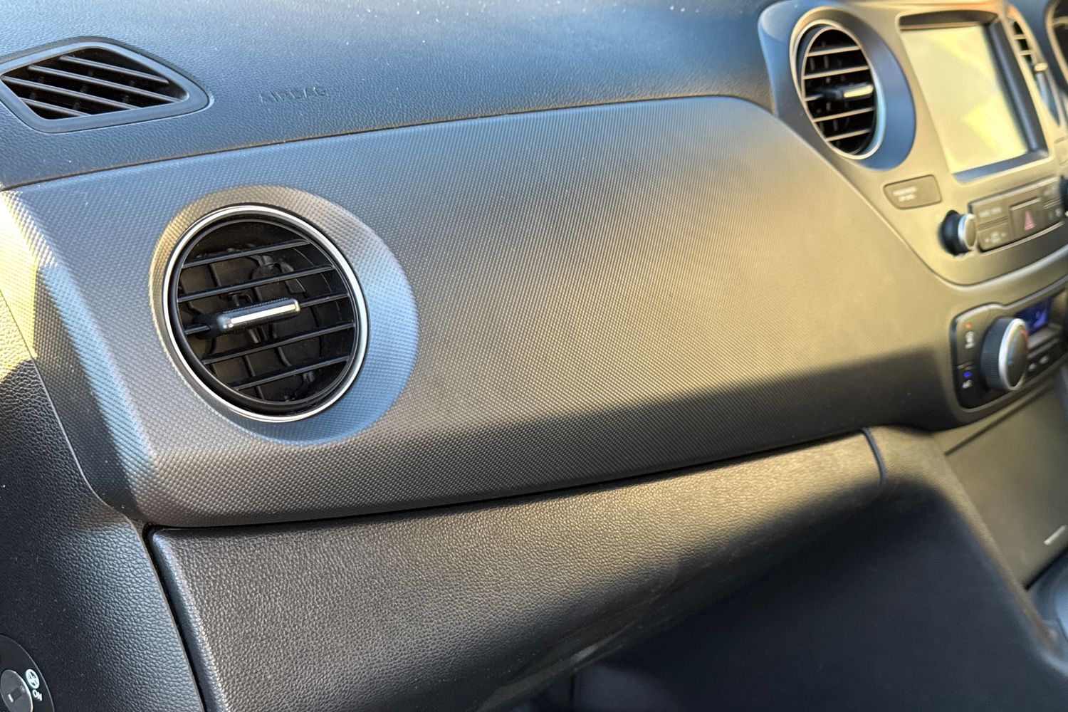 Used Hyundai i10 2018 for sale - 77088630: Photo 29