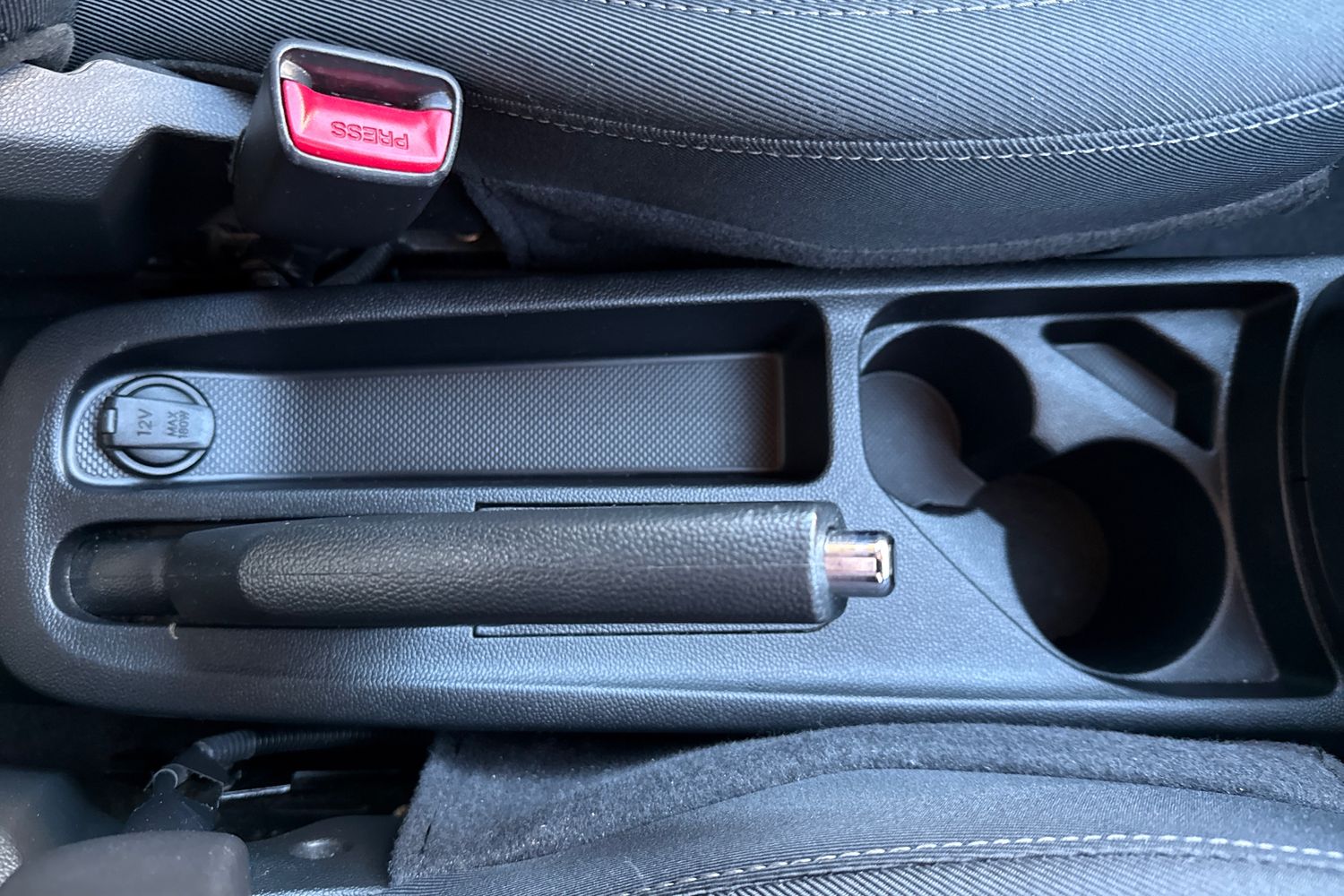 Used Hyundai i10 2018 for sale - 77088630: Photo 39