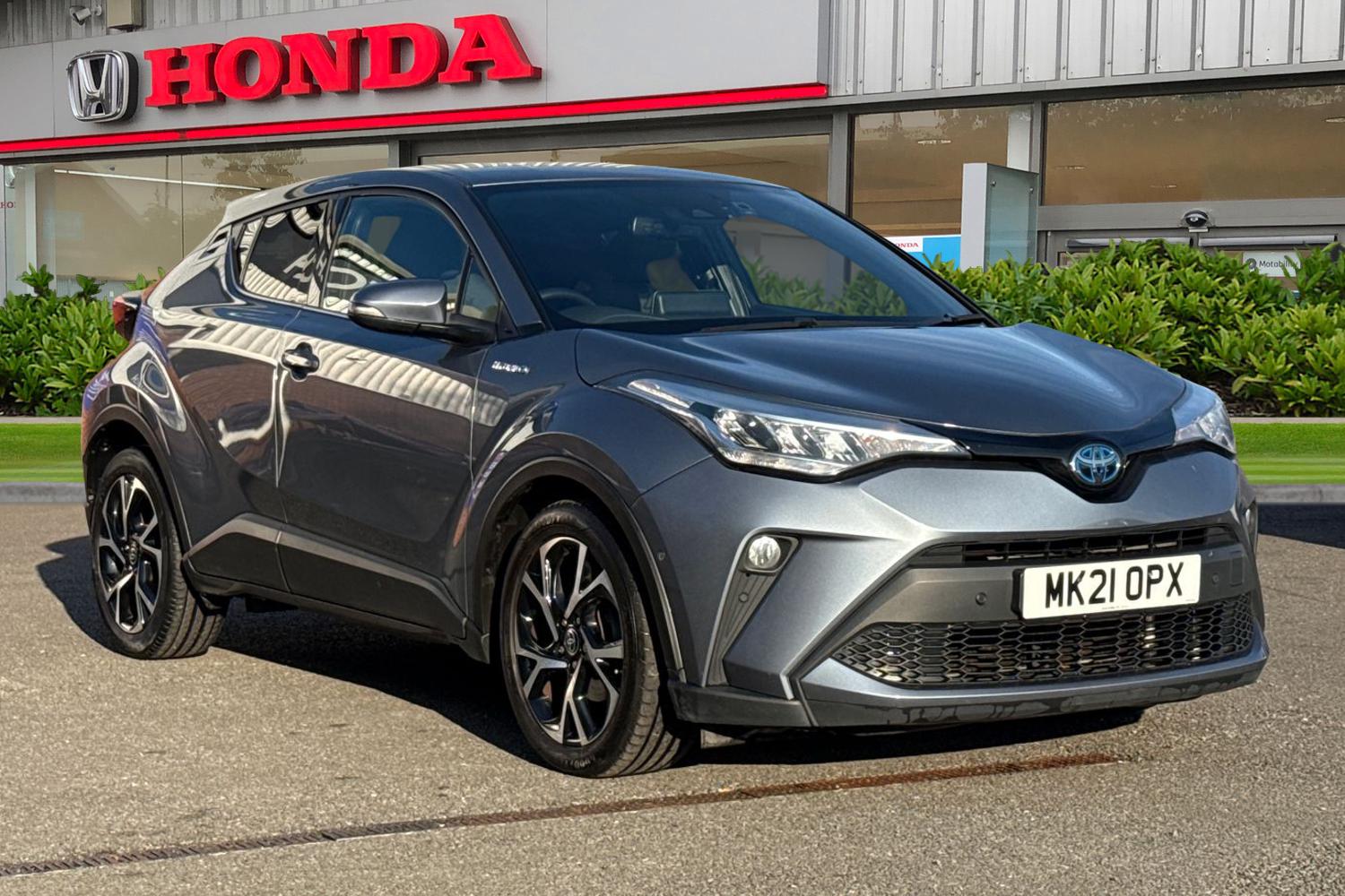 Used Toyota C-HR 2021 for sale - 76654389: Photo 1