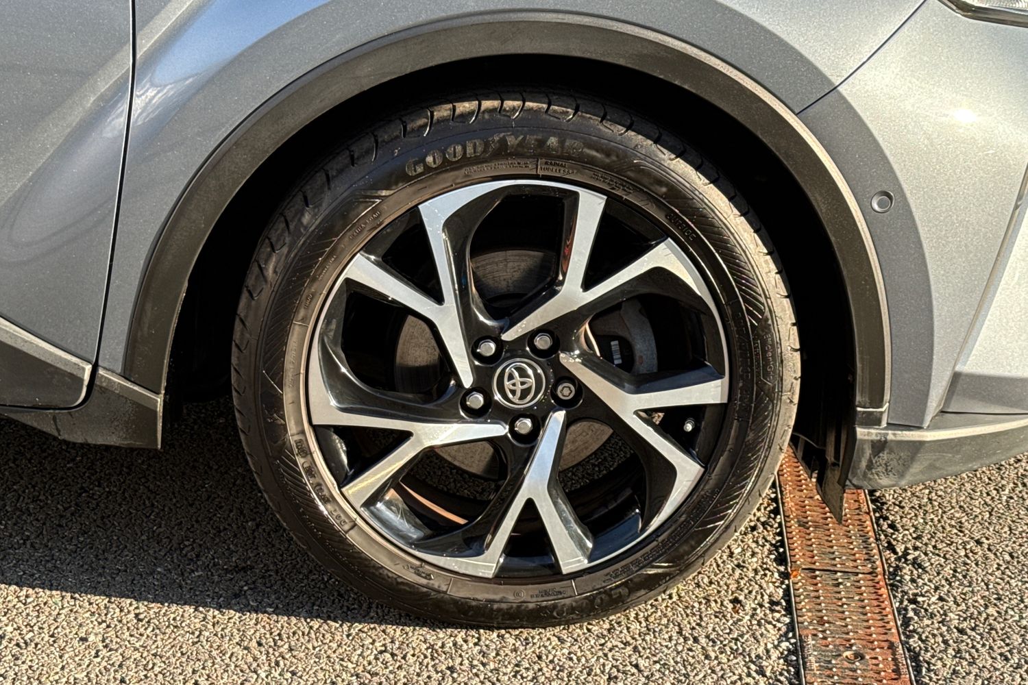 Used Toyota C-HR 2021 for sale - 76654389: Photo 12