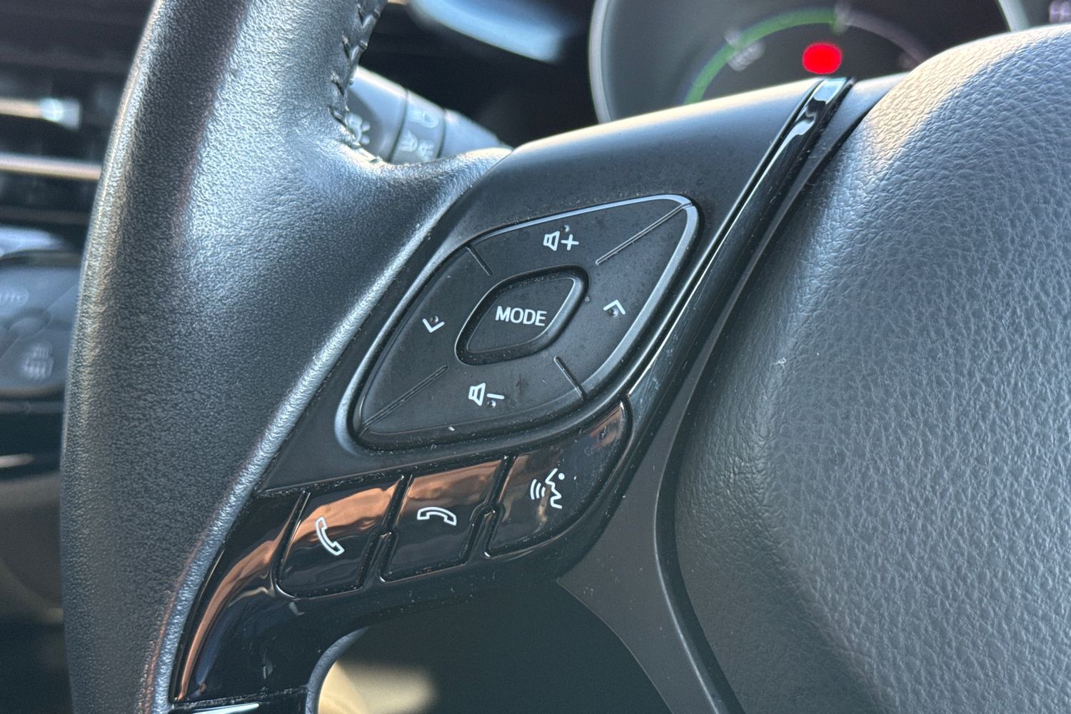 Used Toyota C-HR 2021 for sale - 76654389: Photo 37