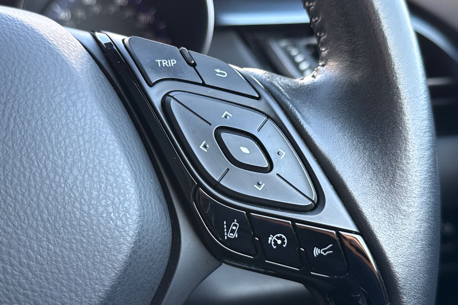 Used Toyota C-HR 2021 for sale - 76654389: Photo 38