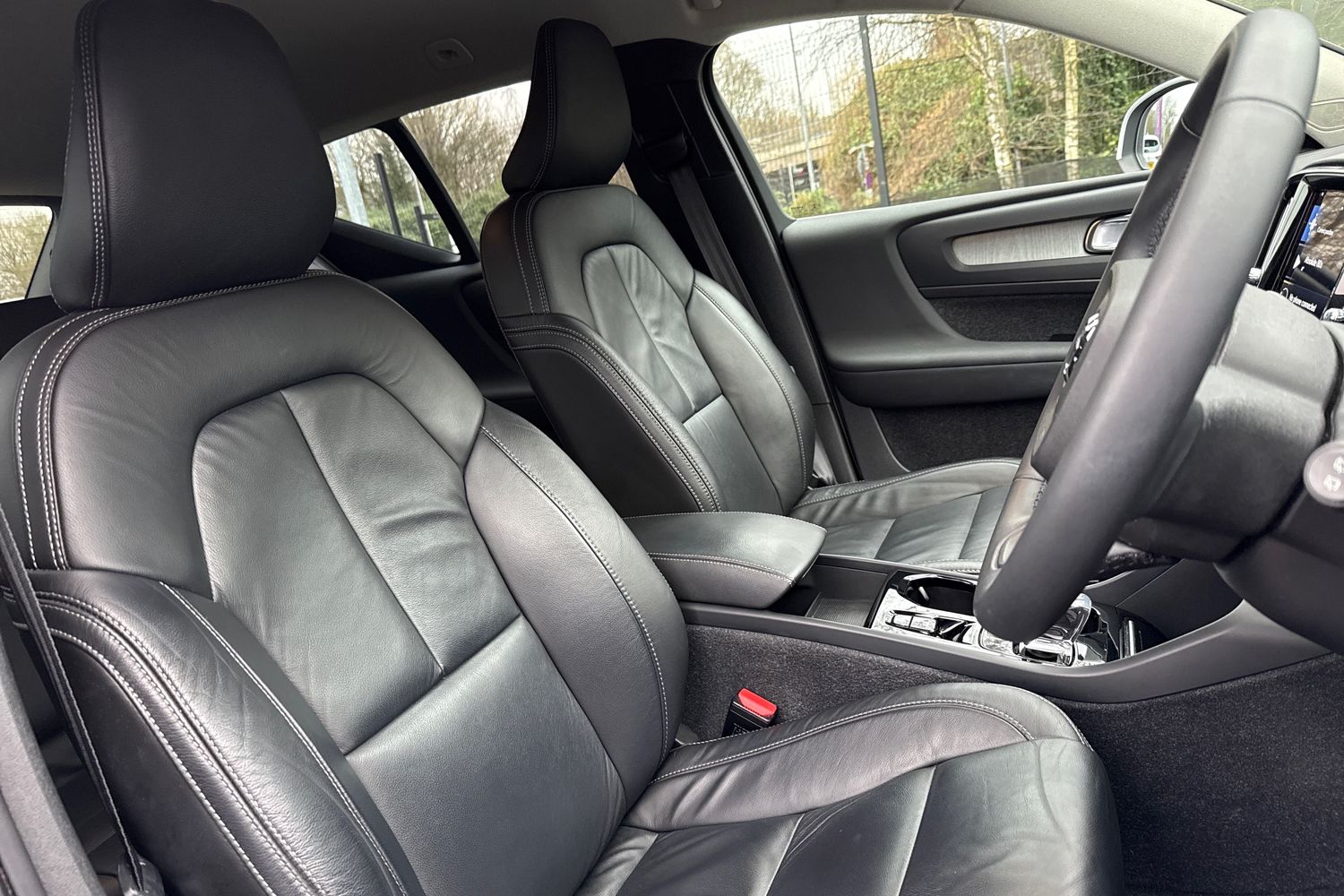 Used Volvo XC40 2021 for sale - 77048527: Photo 24