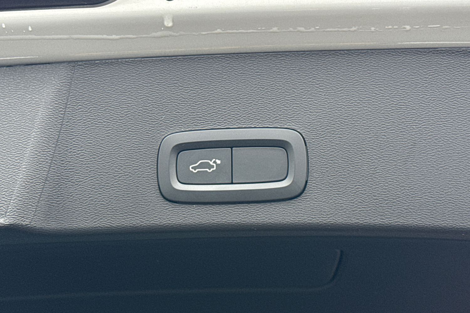 Used Volvo XC40 2021 for sale - 77048527: Photo 35