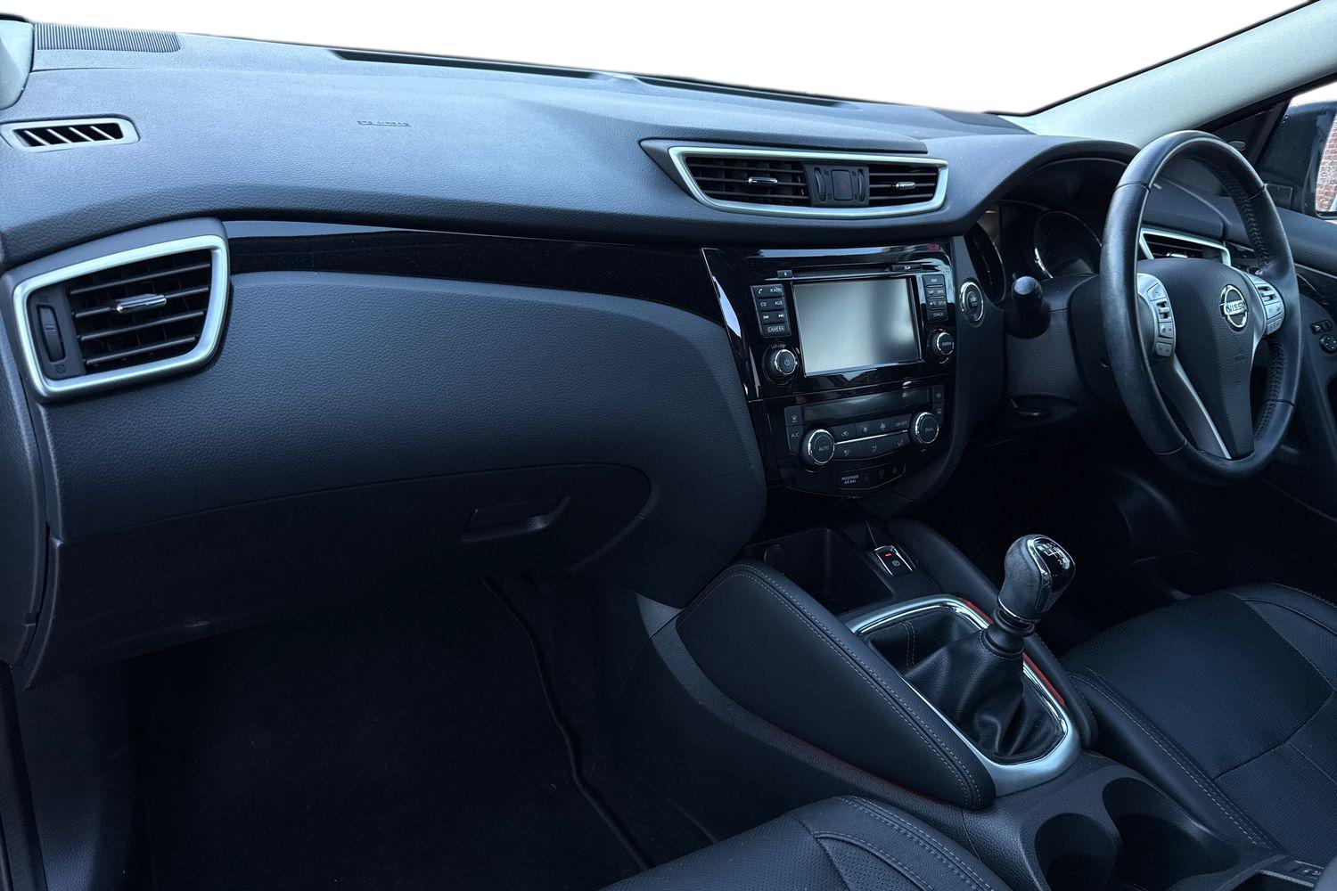 Used Nissan Qashqai 2017 for sale - 77112553: Photo 15