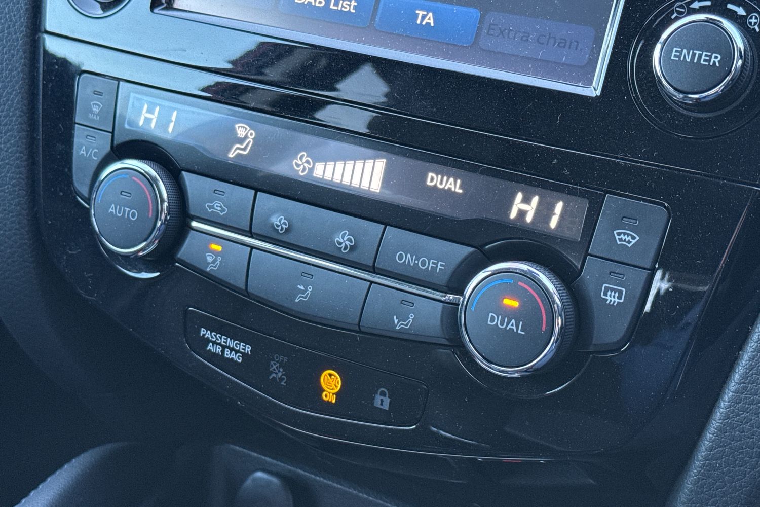 Used Nissan Qashqai 2017 for sale - 77112553: Photo 20