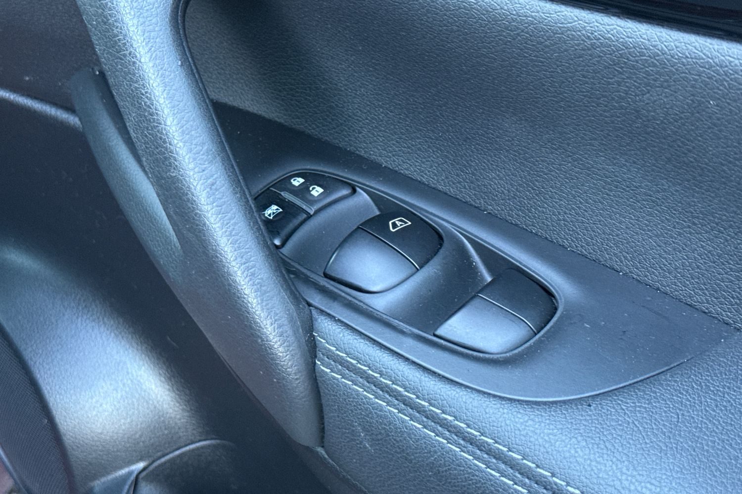 Used Nissan Qashqai 2017 for sale - 77112553: Photo 22