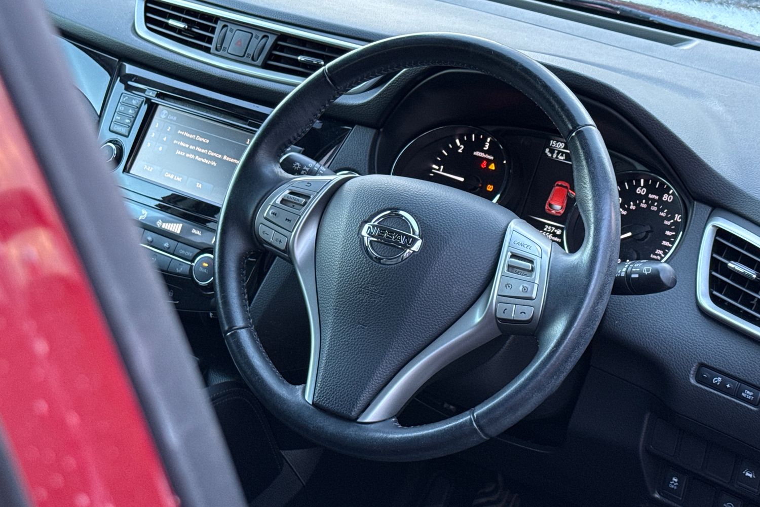 Used Nissan Qashqai 2017 for sale - 77112553: Photo 30