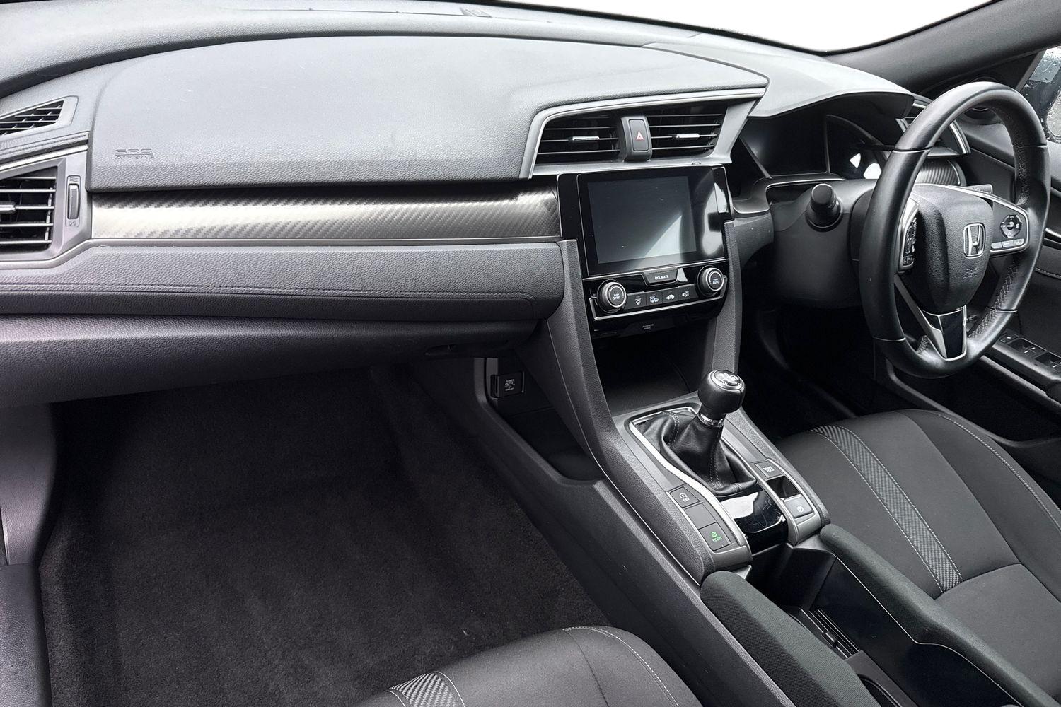 Used Honda Civic 2019 for sale - 76955403: Photo 16