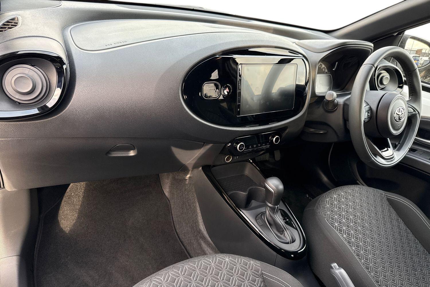 Used Toyota Aygo X 2025 for sale - 76961600: Photo 2