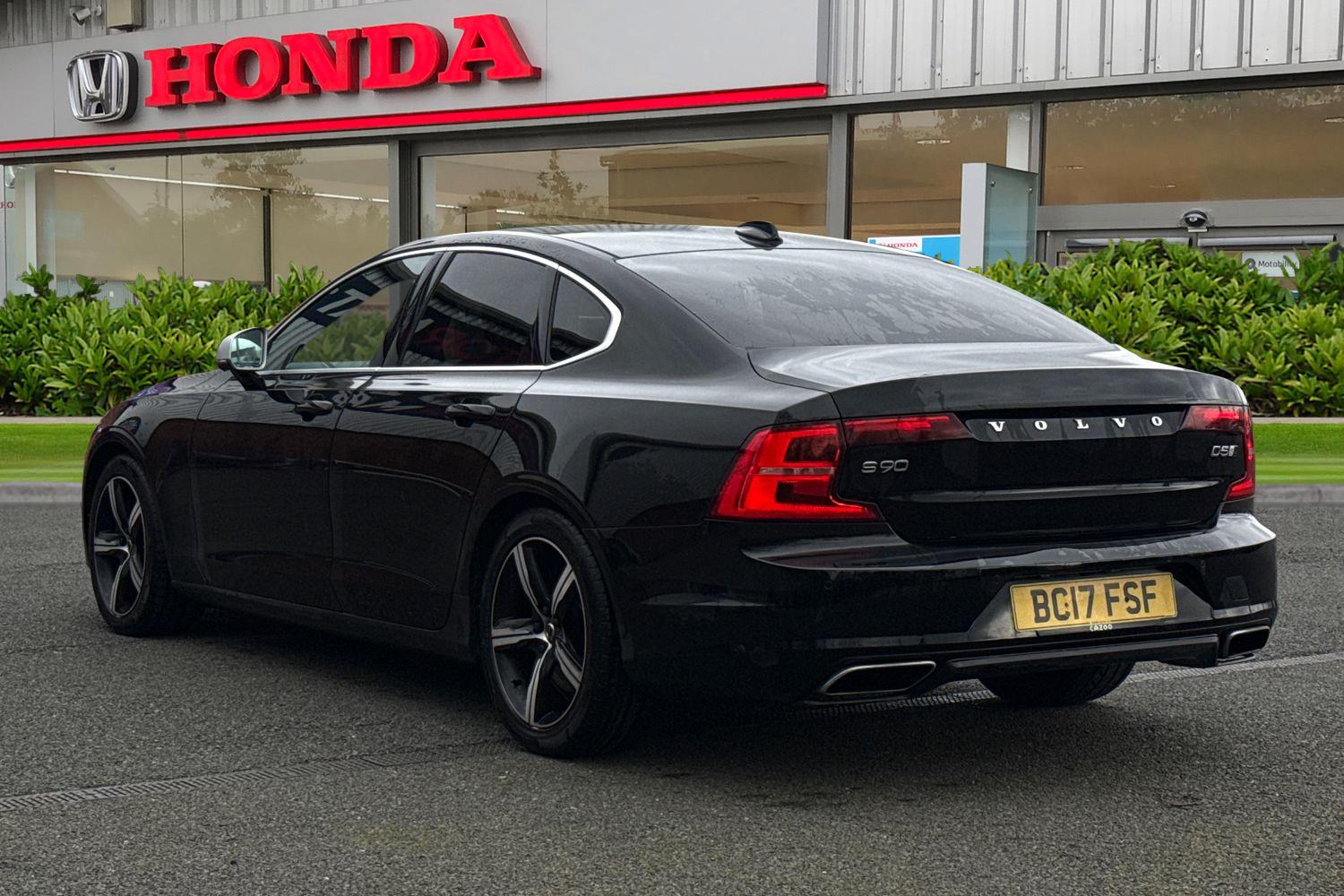 Used Volvo S90 2017 for sale - 77719224: Photo 2