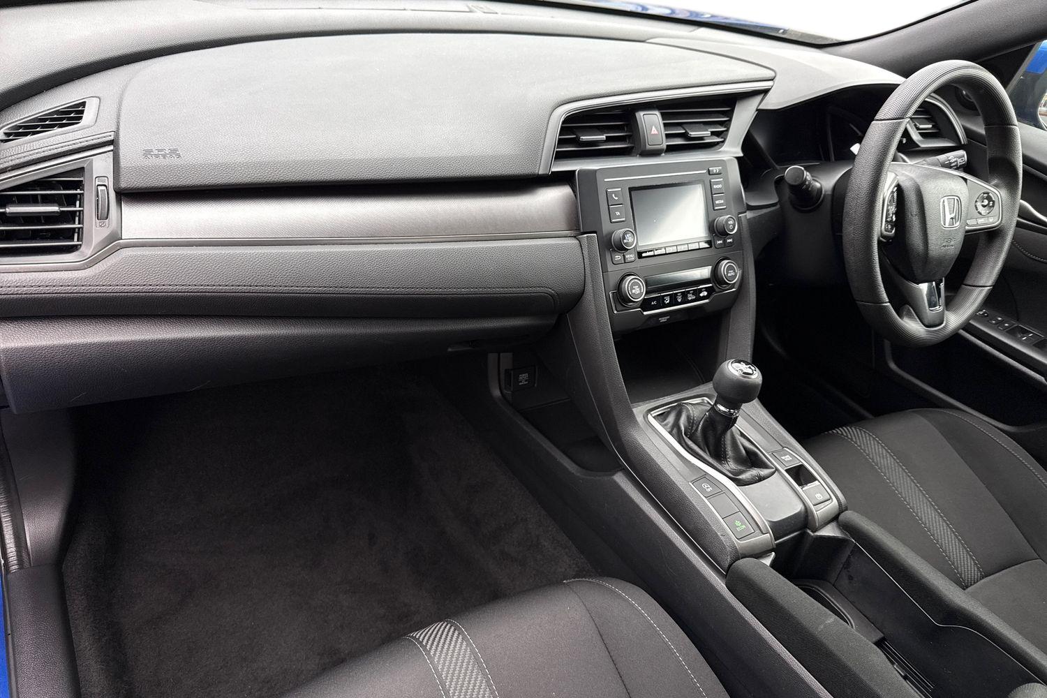 Used Honda Civic 2017 for sale - 77340945: Photo 16