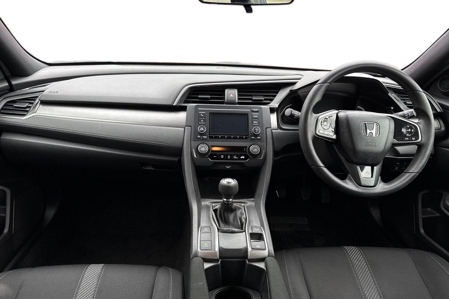 Used Honda Civic 2017 for sale - 77340945: Photo 17