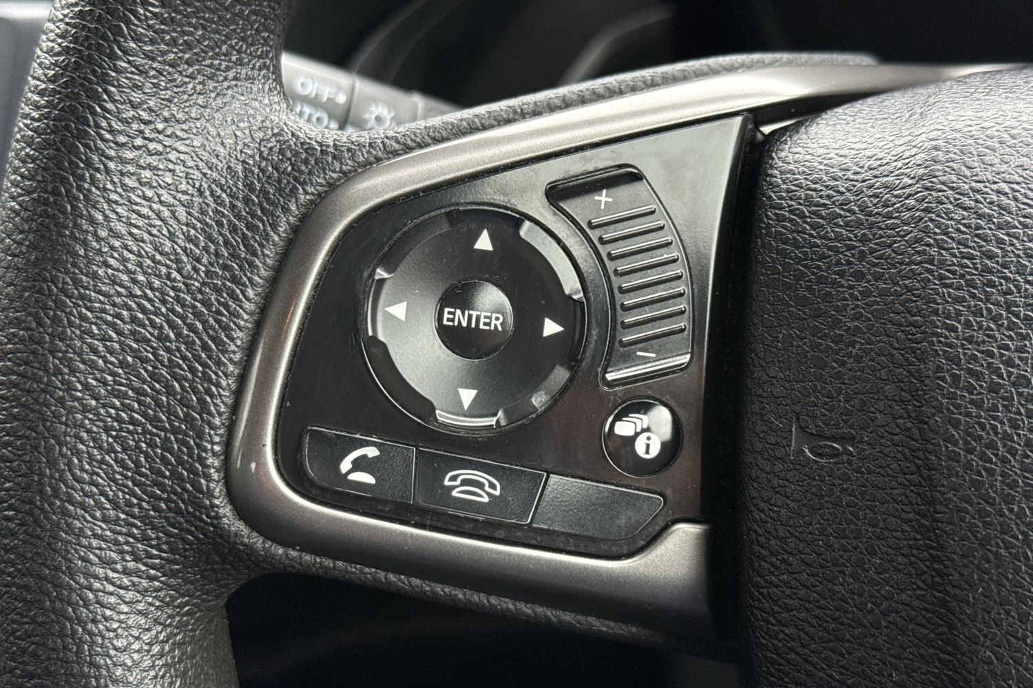 Used Honda Civic 2017 for sale - 77340945: Photo 38