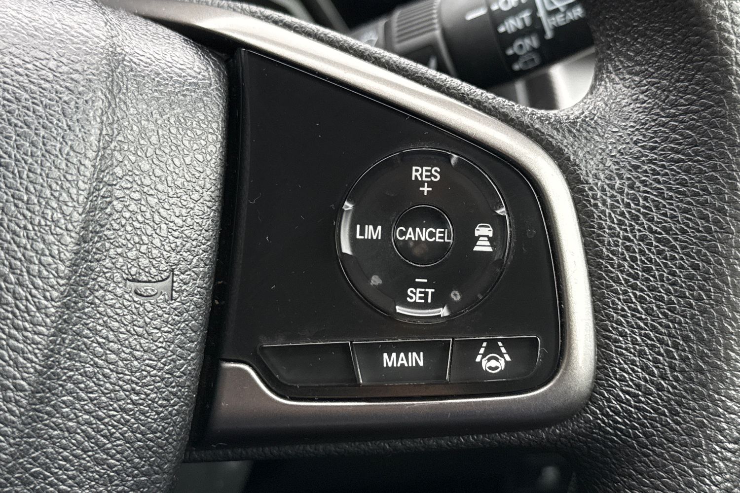 Used Honda Civic 2017 for sale - 77340945: Photo 39