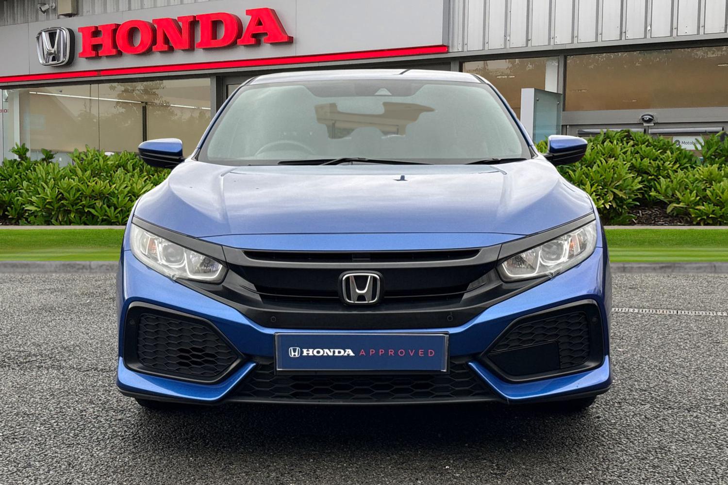 Used Honda Civic 2017 for sale - 77340945: Photo 4