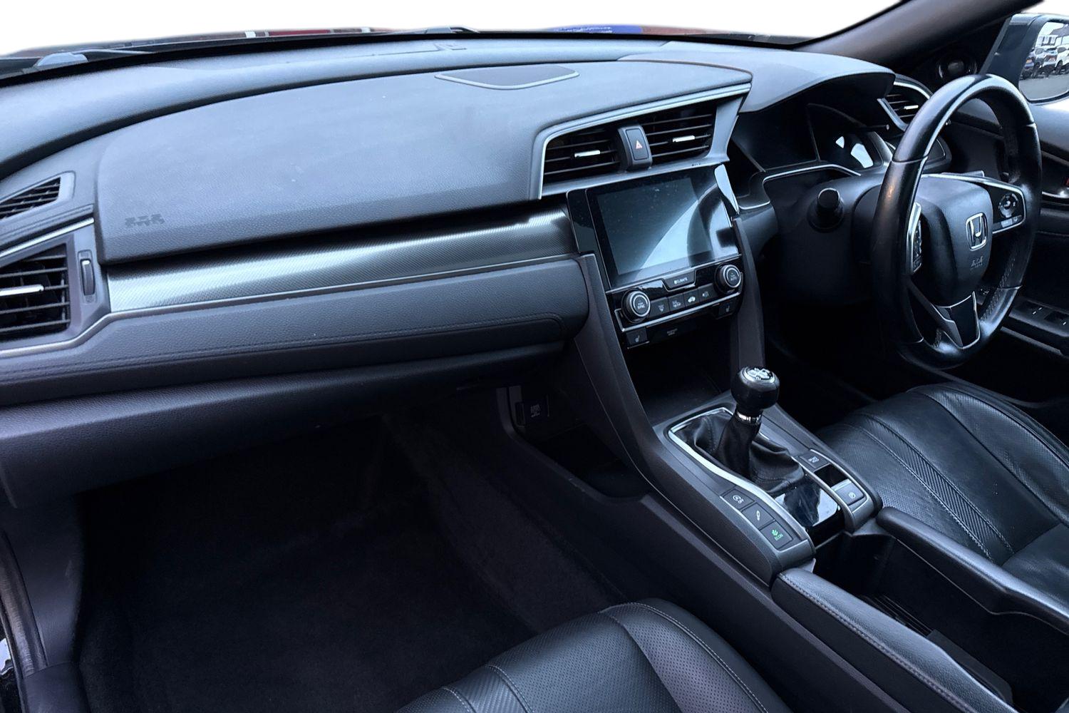 Used Honda Civic 2017 for sale - 77642059: Photo 16