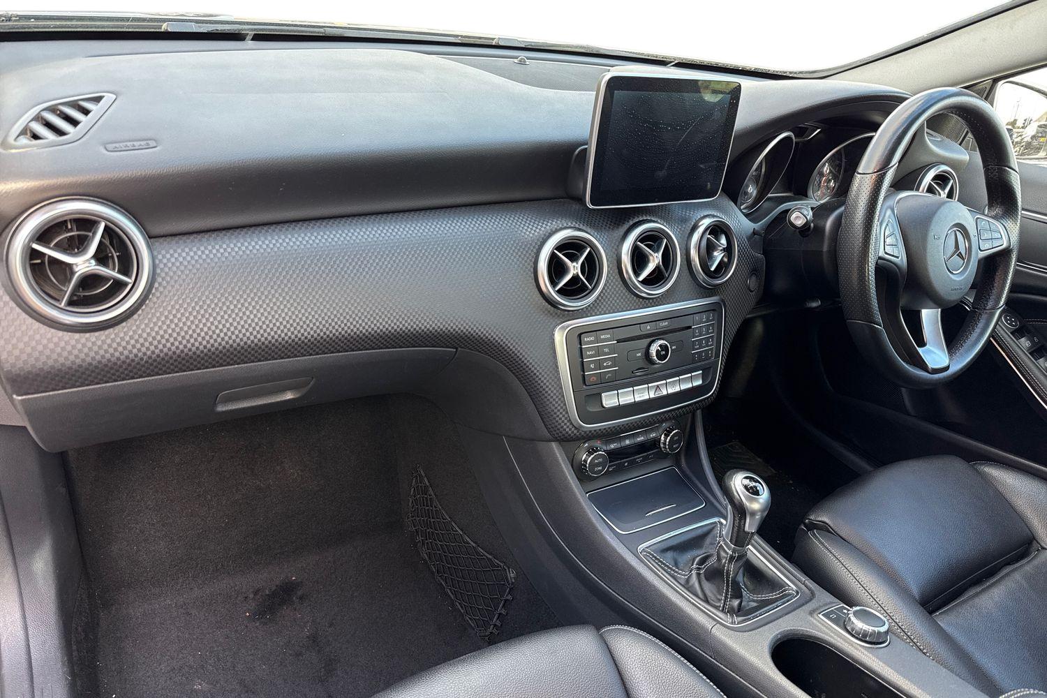 Used Mercedes-Benz A-Class 2016 for sale - 76390820: Photo 16