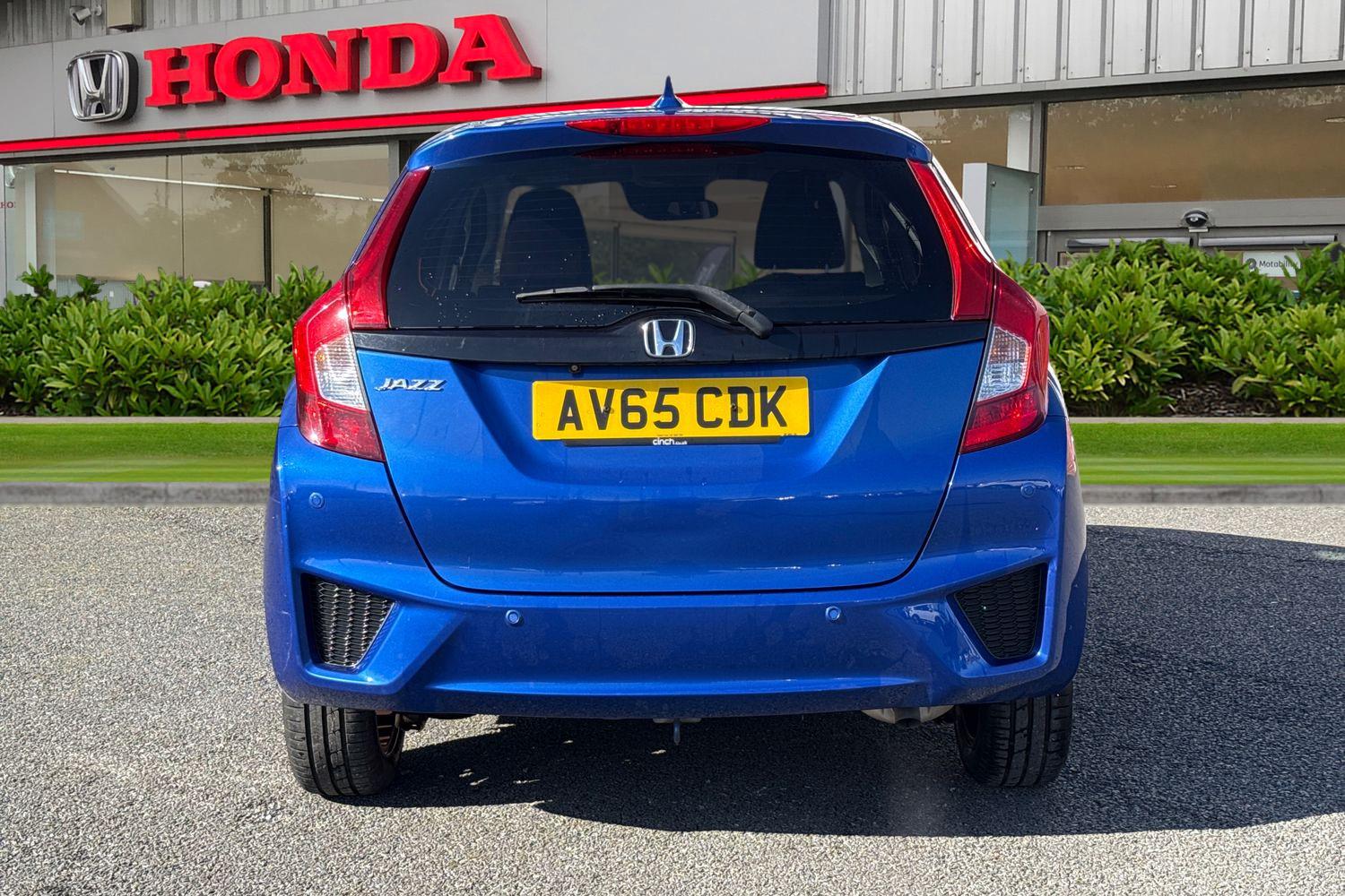 Used Honda Jazz 2015 for sale - 77742268: Photo 6