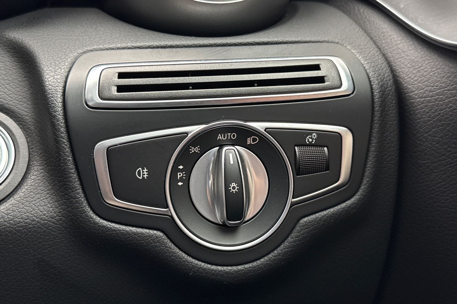 Used Mercedes-Benz C Class 2021 for sale - 77382305: Photo 29