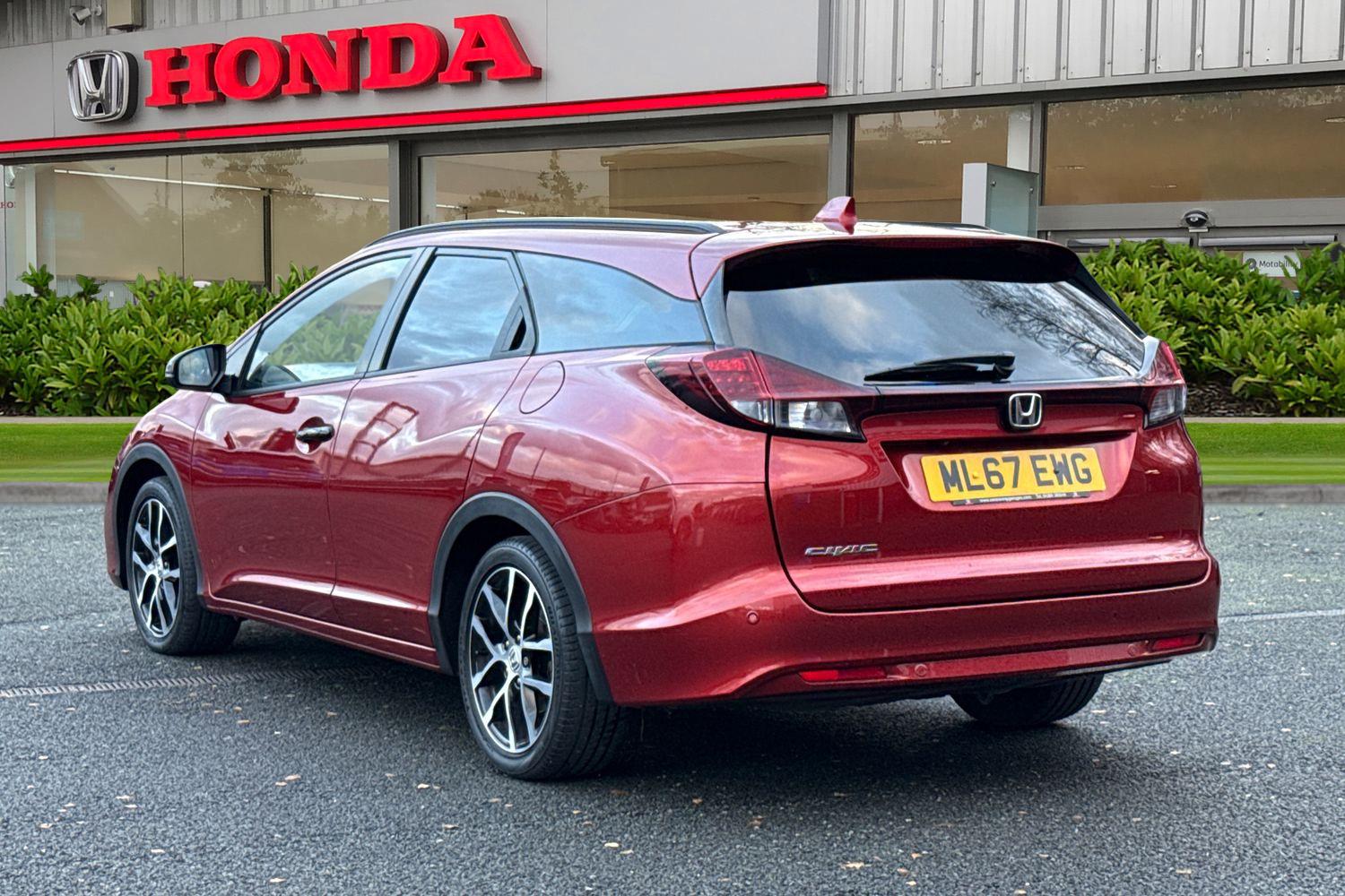 Used Honda Civic 2017 for sale - 76902538: Photo 2