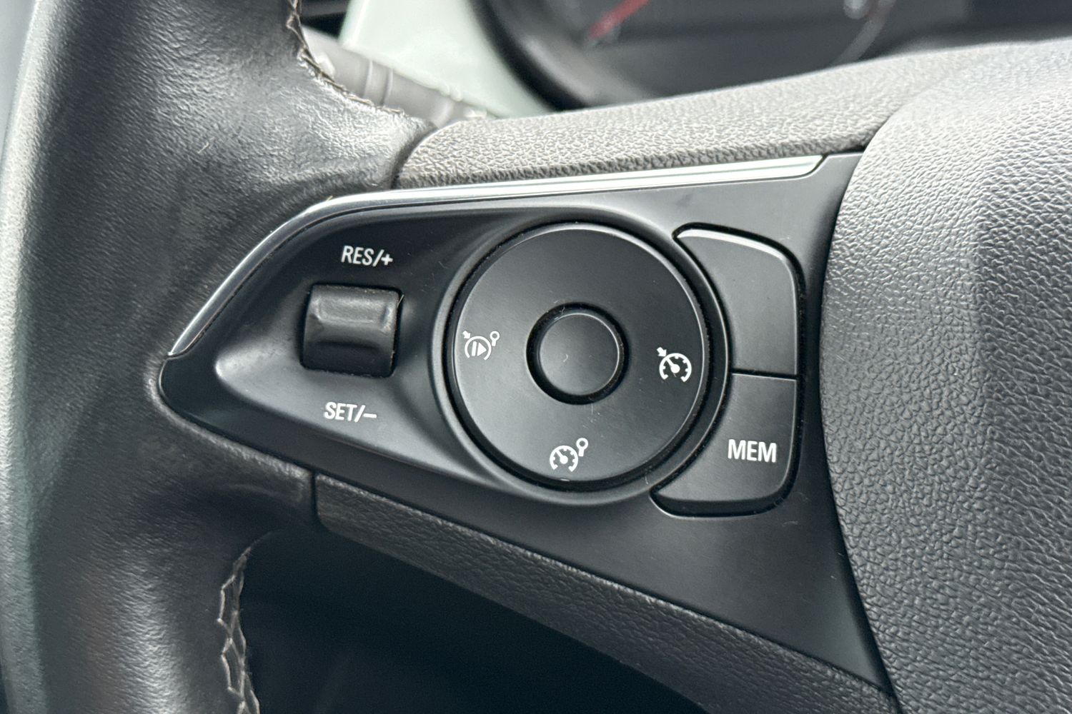 Used Vauxhall Crossland X 2020 for sale - 76546165: Photo 36