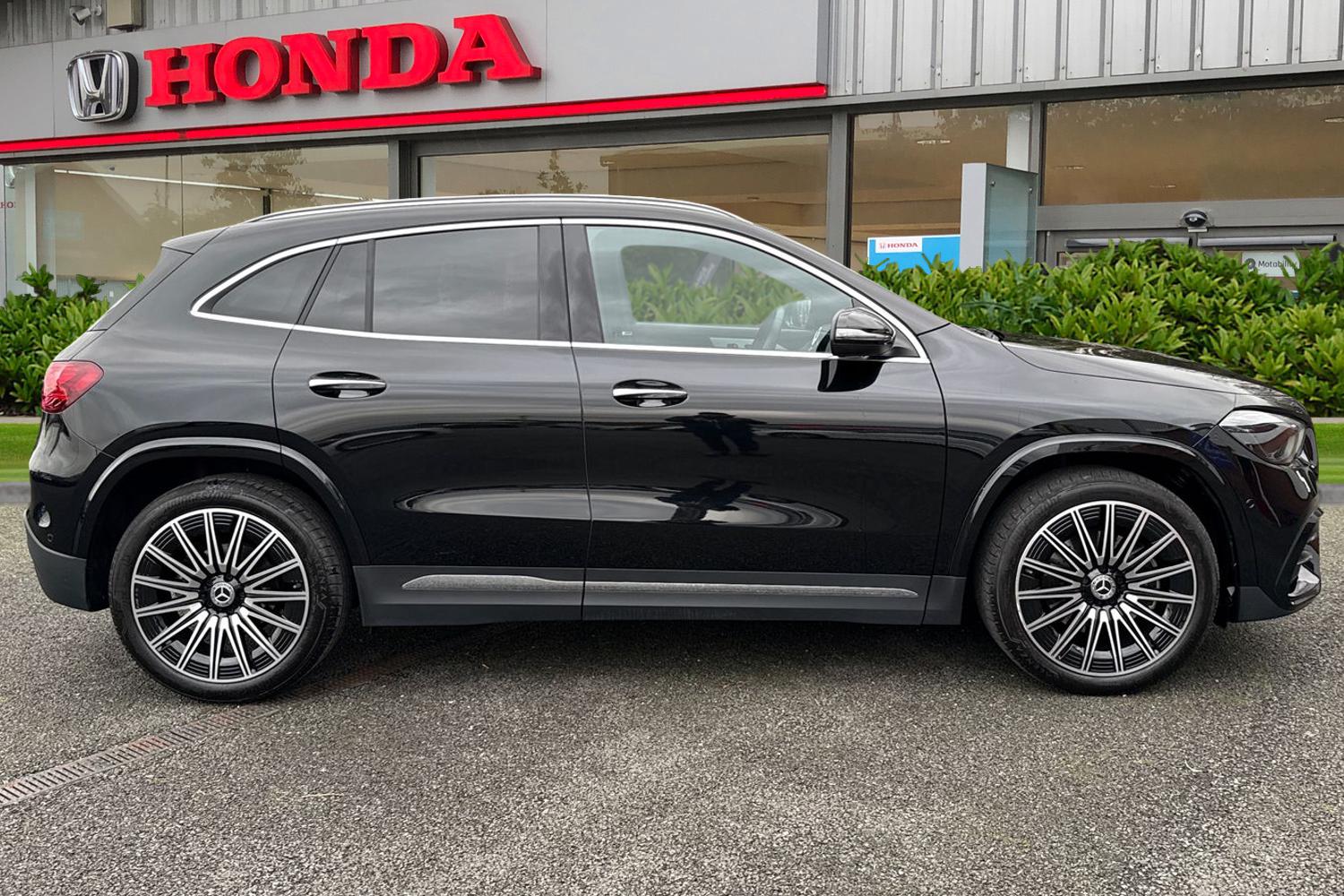 Used Mercedes-Benz GLA 2024 for sale - 77308705: Photo 3