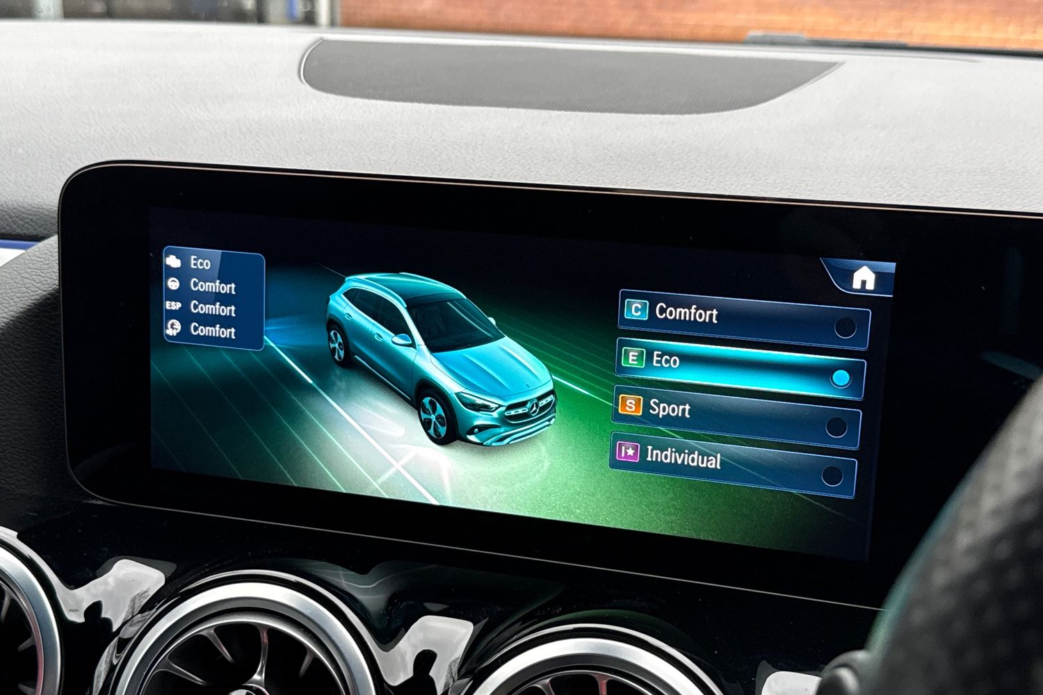 Used Mercedes-Benz GLA 2024 for sale - 77308705: Photo 42